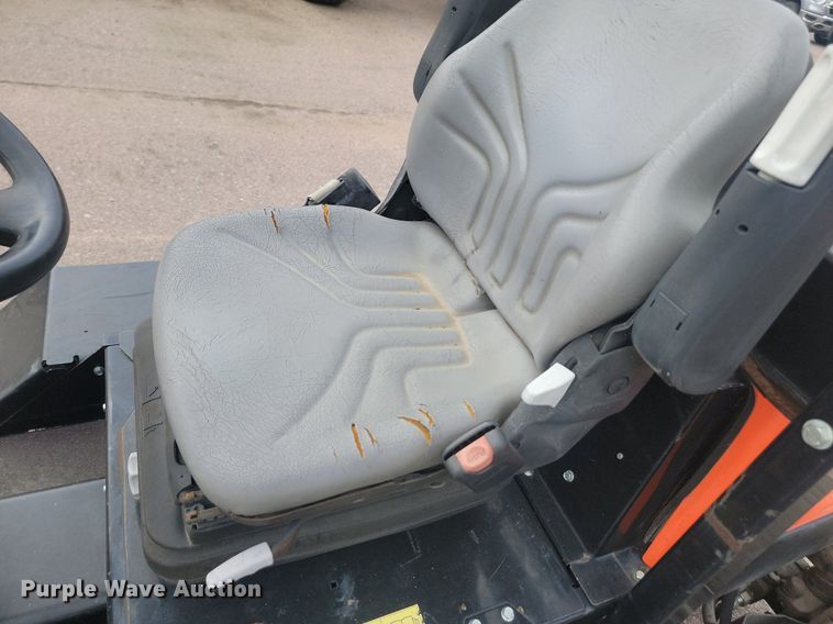 image for item LQ9117 Jacobsen Turfcat 628D  lawn mower