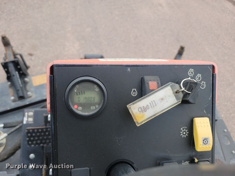 image for item LQ9117 Jacobsen Turfcat 628D  lawn mower