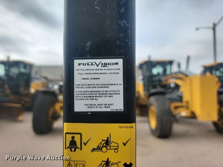 image for item LQ9117 Jacobsen Turfcat 628D  lawn mower