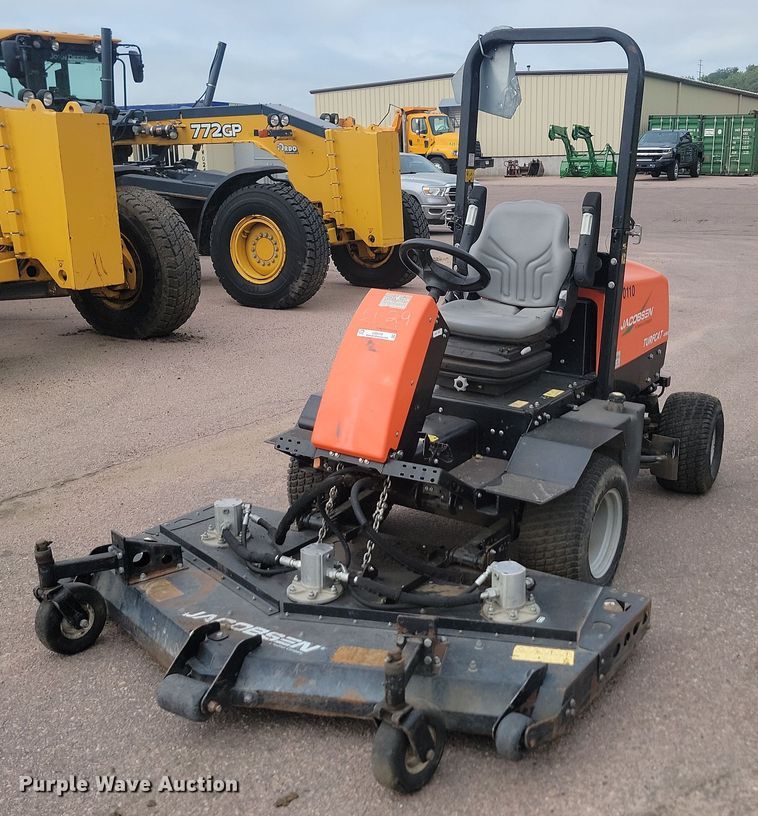 image for item LQ9118 Jacobsen Turfcat 628D  lawn mower