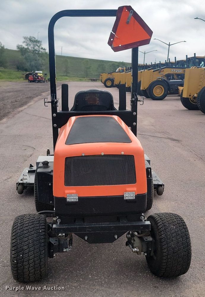 image for item LQ9118 Jacobsen Turfcat 628D  lawn mower