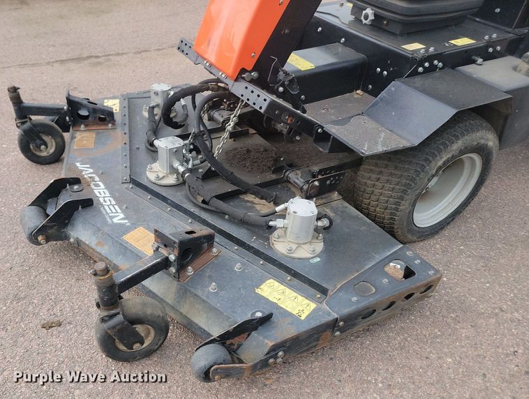 image for item LQ9118 Jacobsen Turfcat 628D  lawn mower
