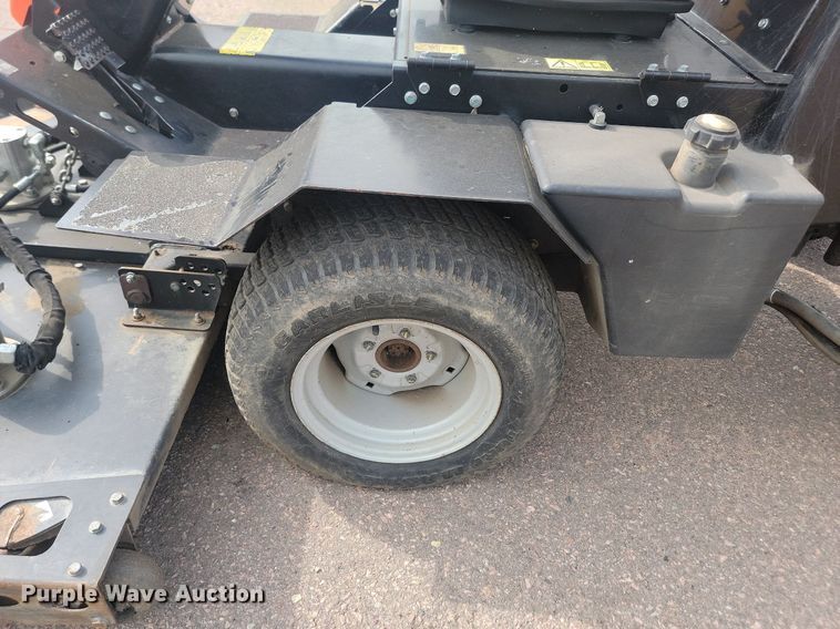 image for item LQ9118 Jacobsen Turfcat 628D  lawn mower