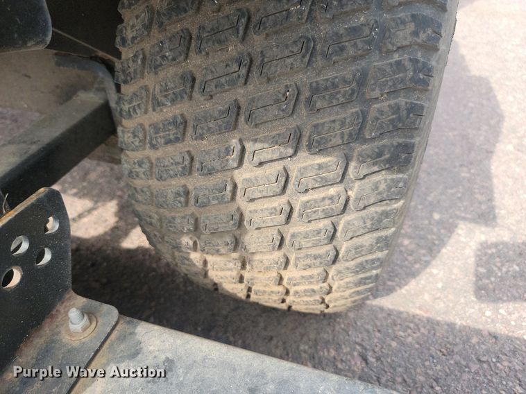 image for item LQ9118 Jacobsen Turfcat 628D  lawn mower