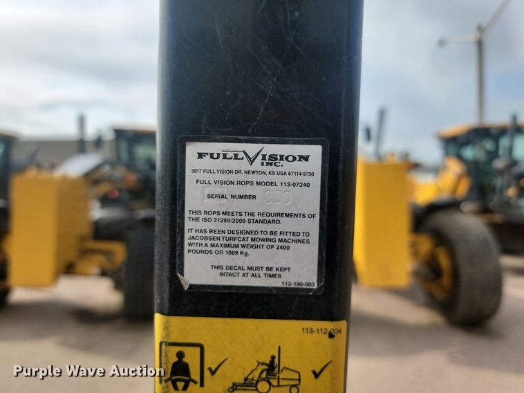 image for item LQ9118 Jacobsen Turfcat 628D  lawn mower