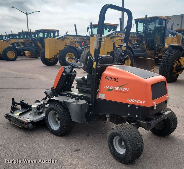 image for item LQ9119 Jacobsen Turfcat 628D  lawn mower