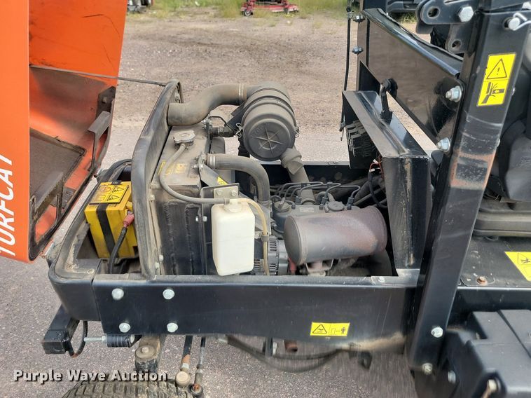 image for item LQ9119 Jacobsen Turfcat 628D  lawn mower