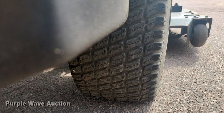 image for item LQ9119 Jacobsen Turfcat 628D  lawn mower