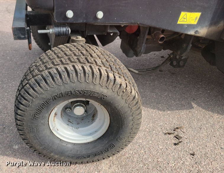 image for item LQ9119 Jacobsen Turfcat 628D  lawn mower