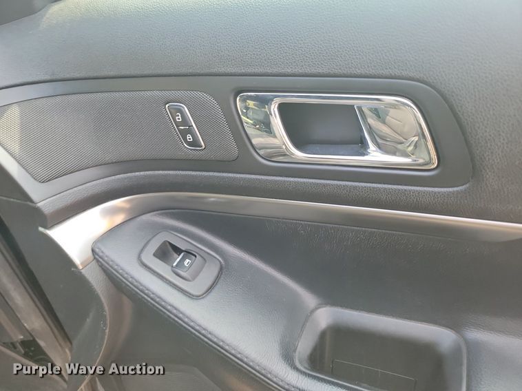 image for item LQ9121 2016 Ford Explorer Police Interceptor  SUV