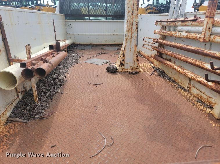 image for item LQ9125 2003 Ford F350 Super Duty  utility bed pickup truck