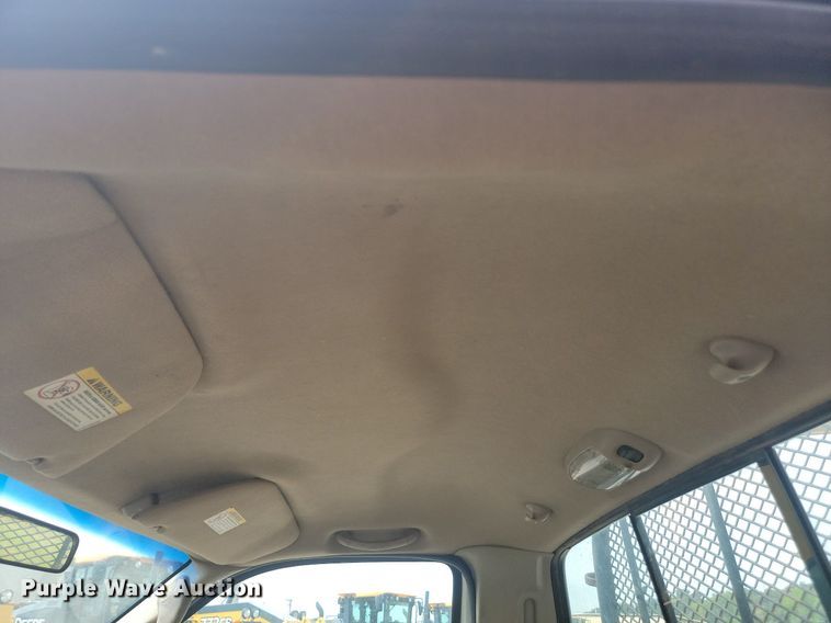 image for item LQ9125 2003 Ford F350 Super Duty  utility bed pickup truck