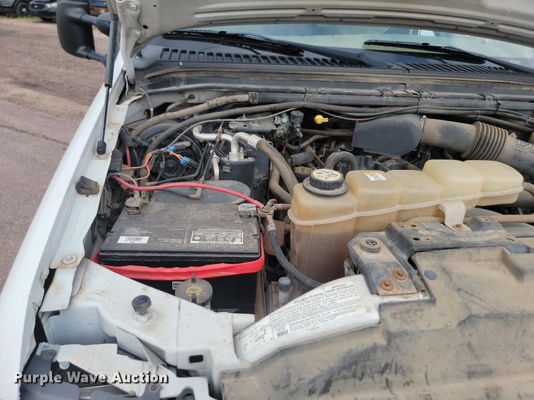 image for item LQ9125 2003 Ford F350 Super Duty  utility bed pickup truck