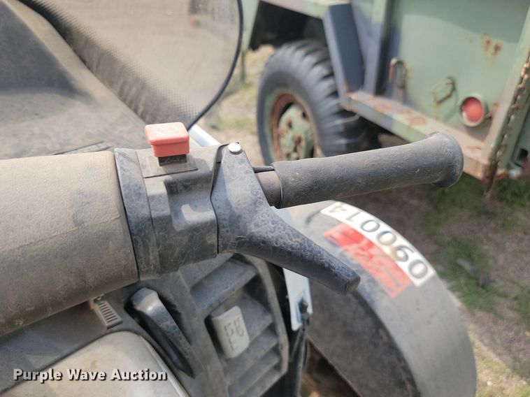 image for item LQ9127 2001 Polaris 500  snowmobile