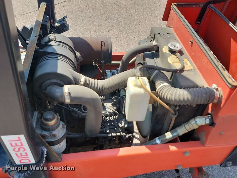 image for item LQ9128 2006 Jacobsen Turfcat 628D  lawn mower