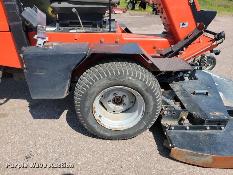 image for item LQ9128 2006 Jacobsen Turfcat 628D  lawn mower