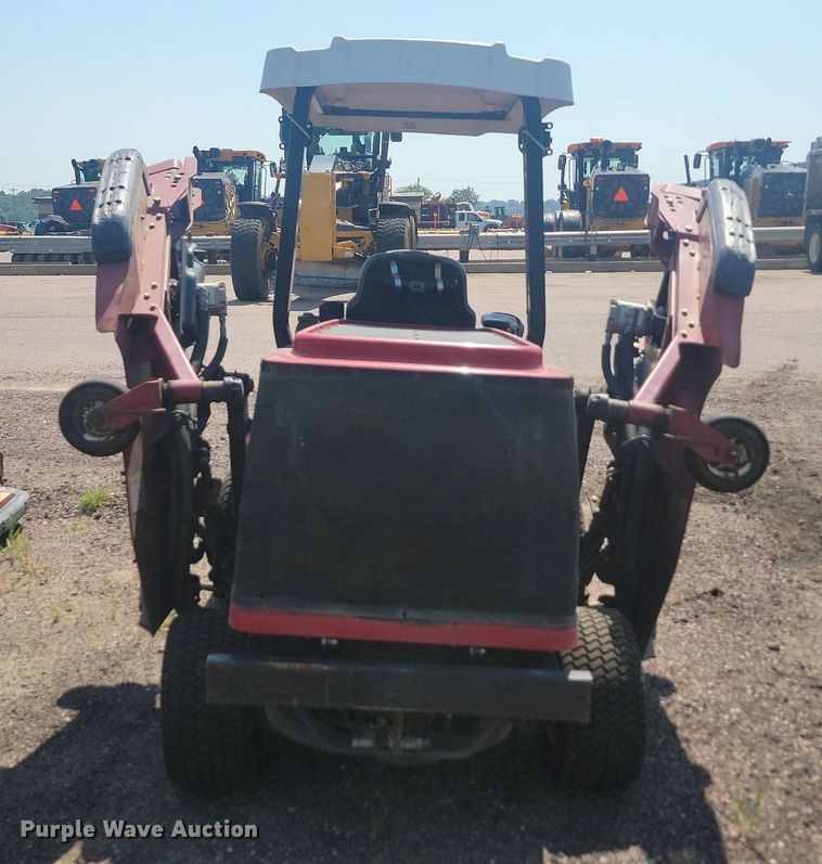 image for item LQ9129 Toro Groundsmaster 4000D  lawn mower