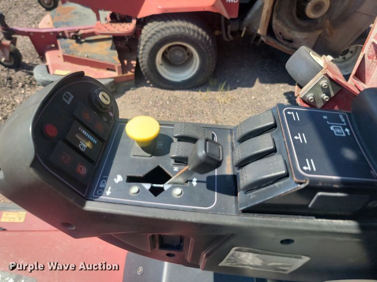 image for item LQ9130 Toro Groundsmaster 4000D  lawn mower