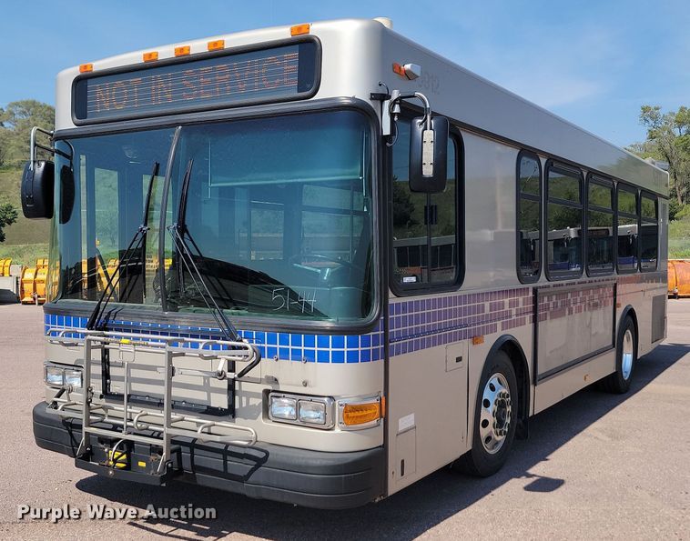 image for item LQ9131 2009 Gillig  shuttle bus