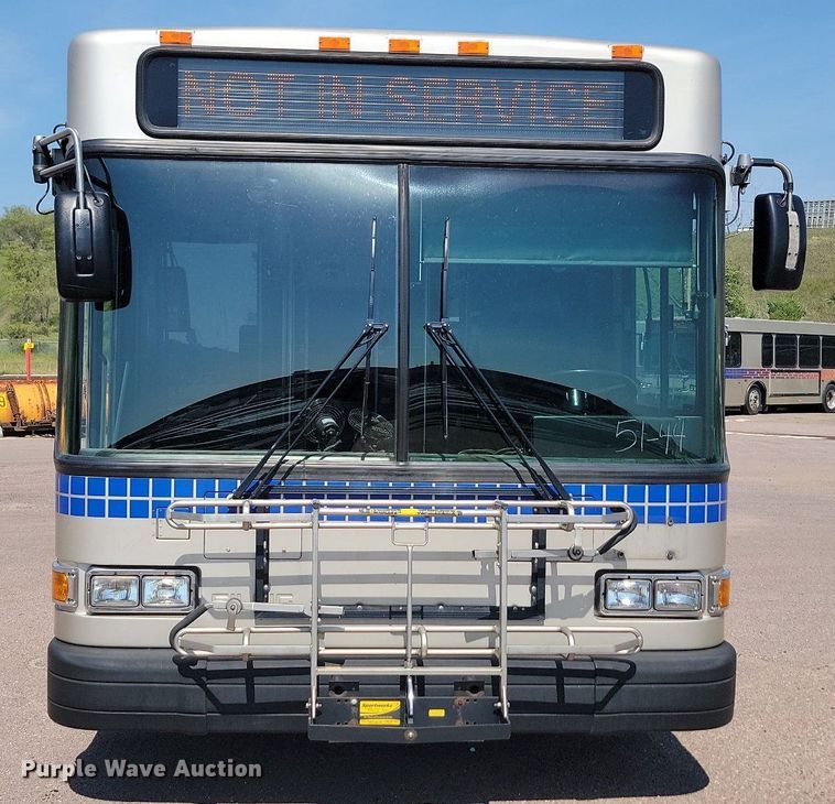 image for item LQ9131 2009 Gillig  shuttle bus