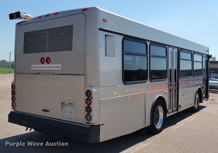 image for item LQ9131 2009 Gillig  shuttle bus