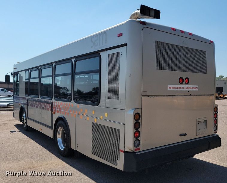 image for item LQ9131 2009 Gillig  shuttle bus