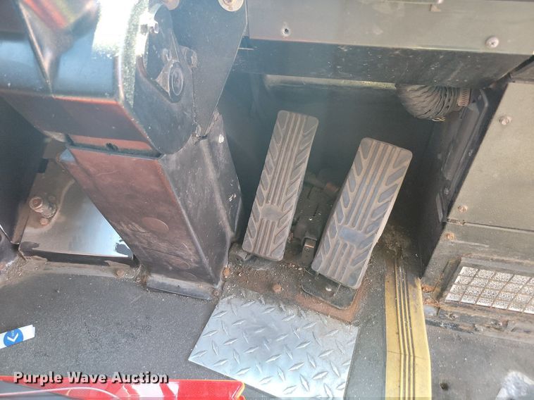 image for item LQ9131 2009 Gillig  shuttle bus