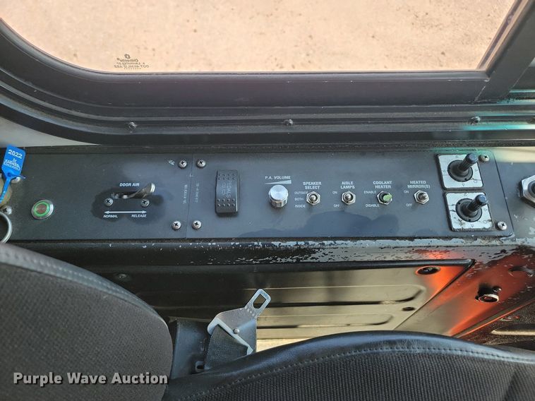 image for item LQ9131 2009 Gillig  shuttle bus