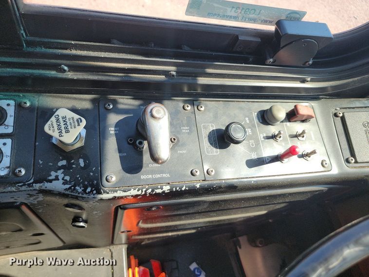 image for item LQ9131 2009 Gillig  shuttle bus