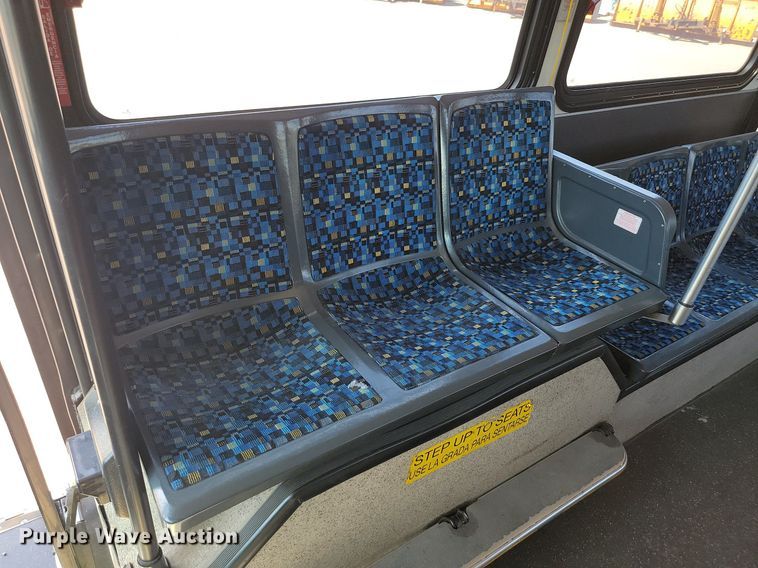 image for item LQ9131 2009 Gillig  shuttle bus