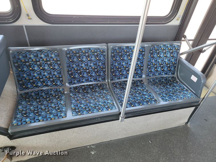 image for item LQ9131 2009 Gillig  shuttle bus