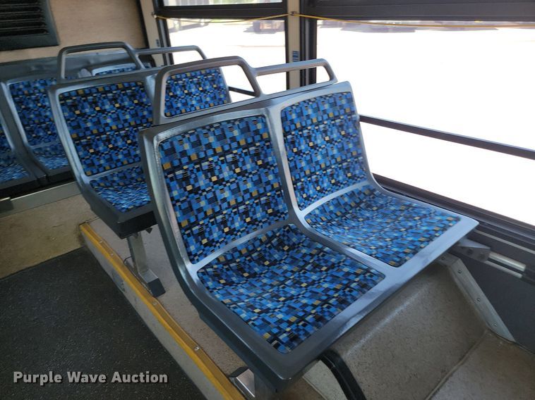 image for item LQ9131 2009 Gillig  shuttle bus