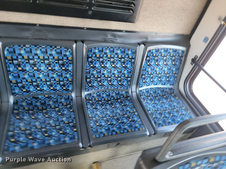 image for item LQ9131 2009 Gillig  shuttle bus