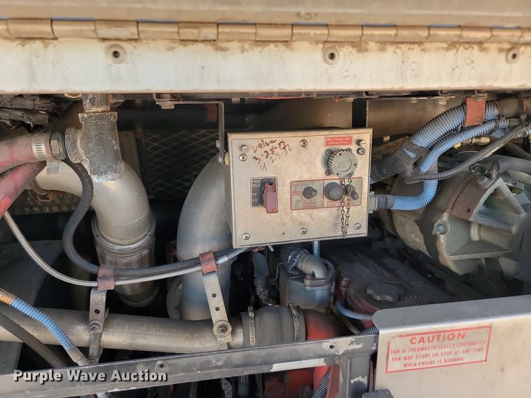 image for item LQ9131 2009 Gillig  shuttle bus