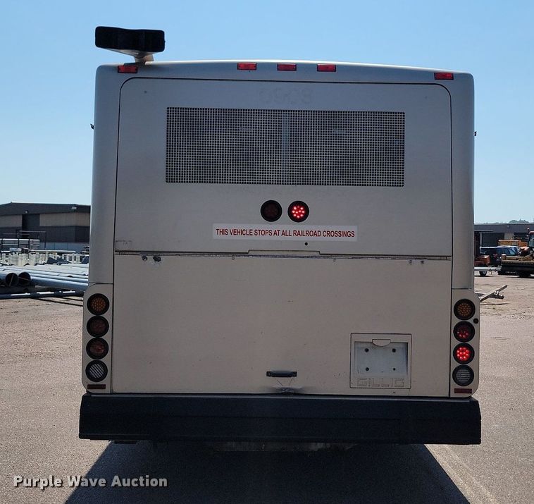 image for item LQ9132 2009 Gillig  shuttle bus