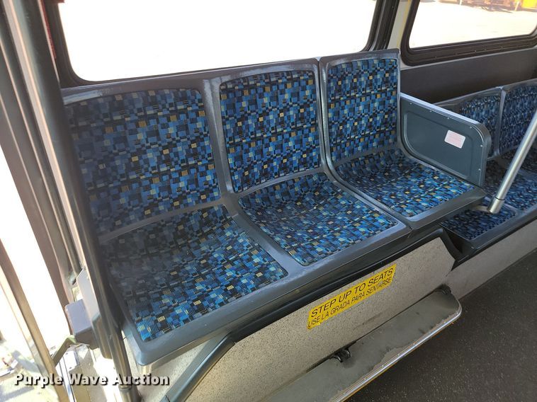 image for item LQ9132 2009 Gillig  shuttle bus