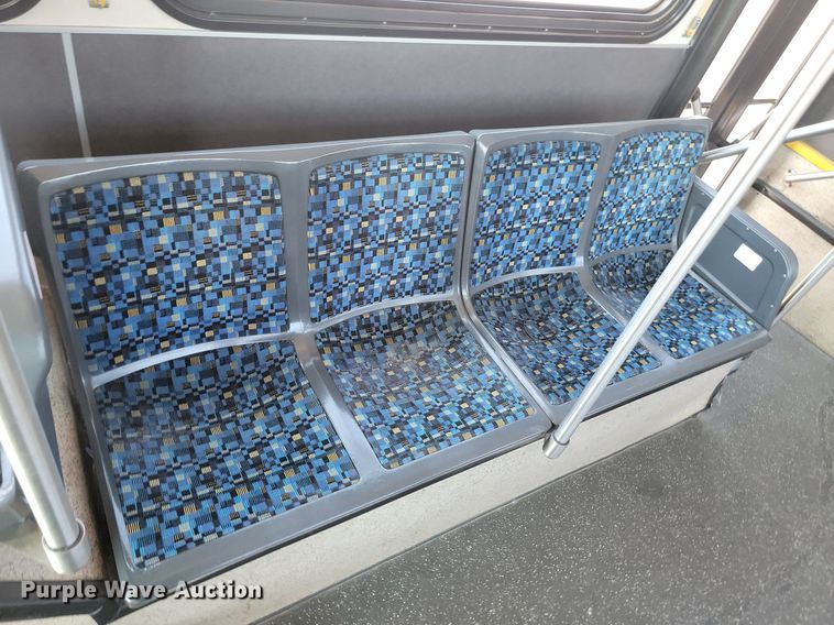 image for item LQ9132 2009 Gillig  shuttle bus