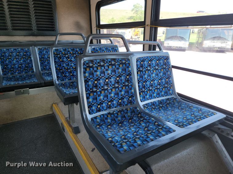 image for item LQ9132 2009 Gillig  shuttle bus