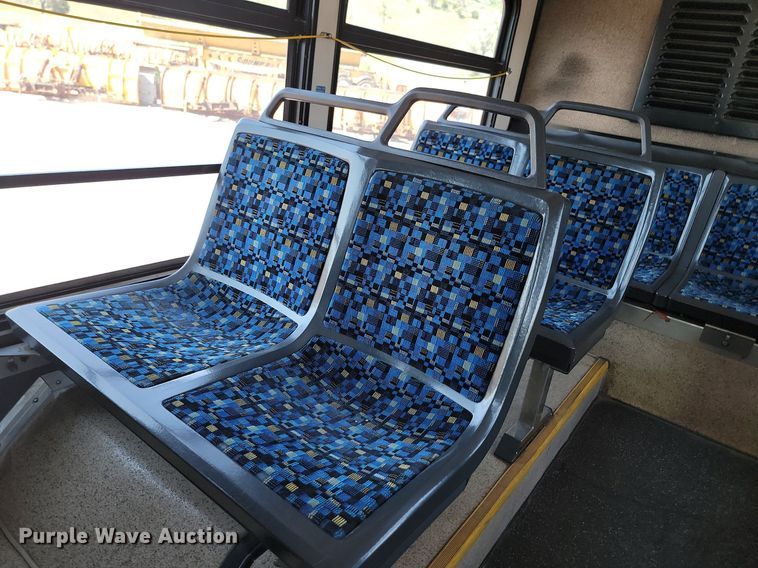 image for item LQ9132 2009 Gillig  shuttle bus