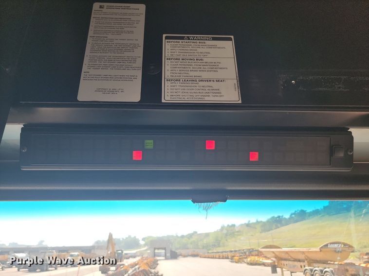 image for item LQ9133 2009 Gillig  shuttle bus