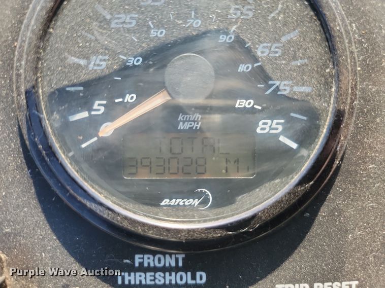 image for item LQ9133 2009 Gillig  shuttle bus