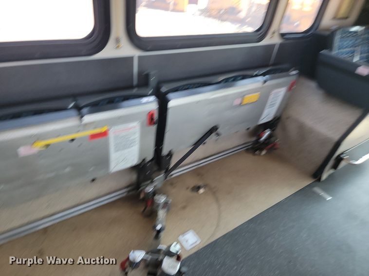 image for item LQ9133 2009 Gillig  shuttle bus