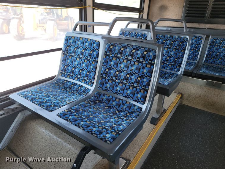 image for item LQ9133 2009 Gillig  shuttle bus