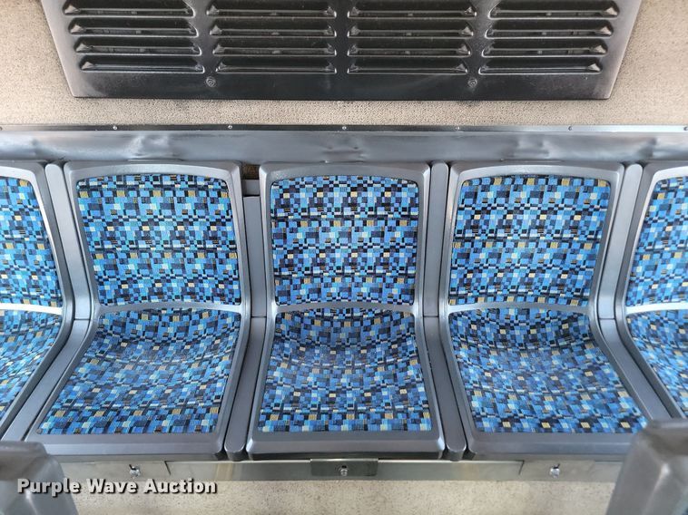 image for item LQ9133 2009 Gillig  shuttle bus