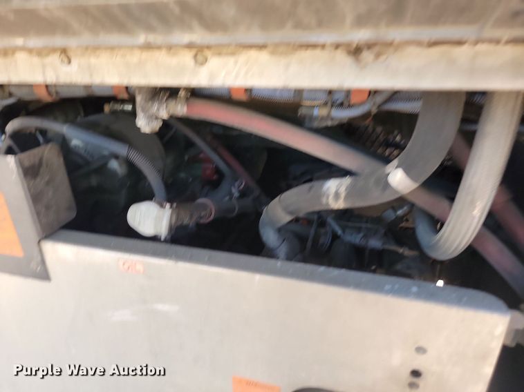 image for item LQ9133 2009 Gillig  shuttle bus