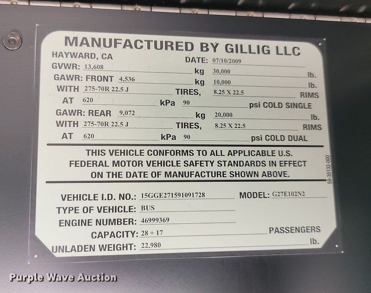 image for item LQ9133 2009 Gillig  shuttle bus