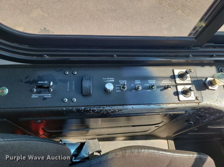 image for item LQ9134 2009 Gillig  shuttle bus