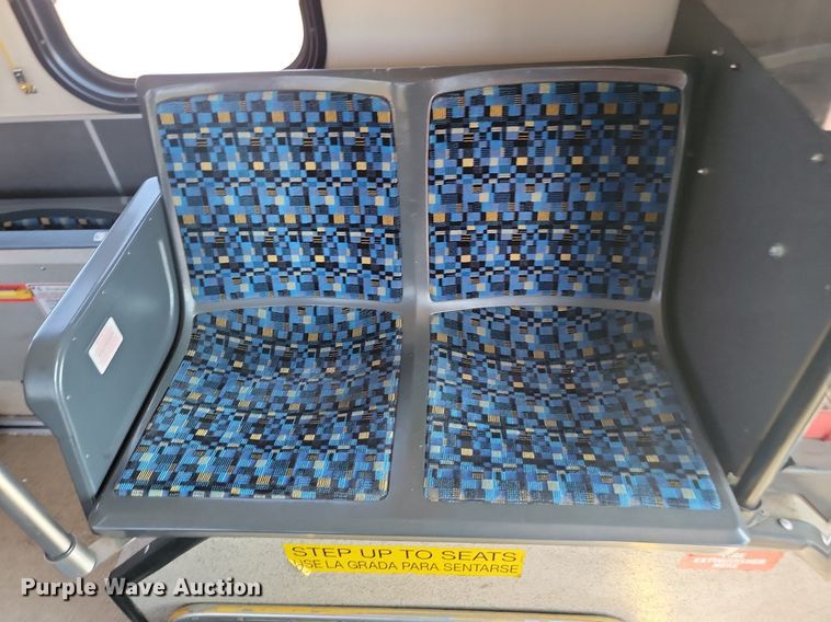 image for item LQ9134 2009 Gillig  shuttle bus