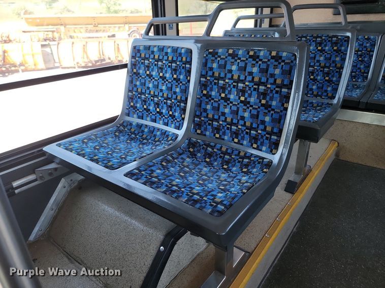 image for item LQ9134 2009 Gillig  shuttle bus