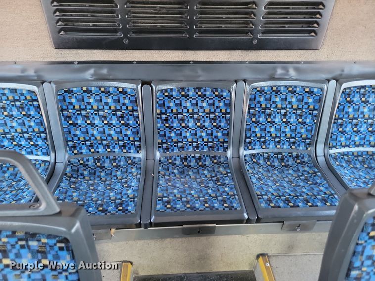 image for item LQ9134 2009 Gillig  shuttle bus